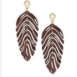 Kendra Scott Lotus Earring (Marbled Brown Acrylic)